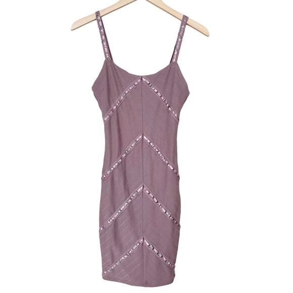 Forever 21 Purple Dress Grommet Detail Sz S - Picture 1 of 5